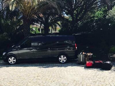 Faro Central Táxis Gallery - Chauffeur service